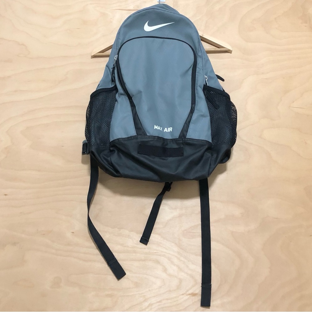 Nike Mens Gray Max Air Backpack Zipper Mesh Pockets Adjustable Straps 15inX20in.